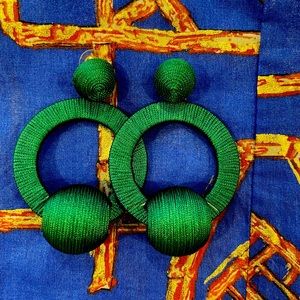 Thread Hoop Earrings/copycat Rebecca de Ravenal